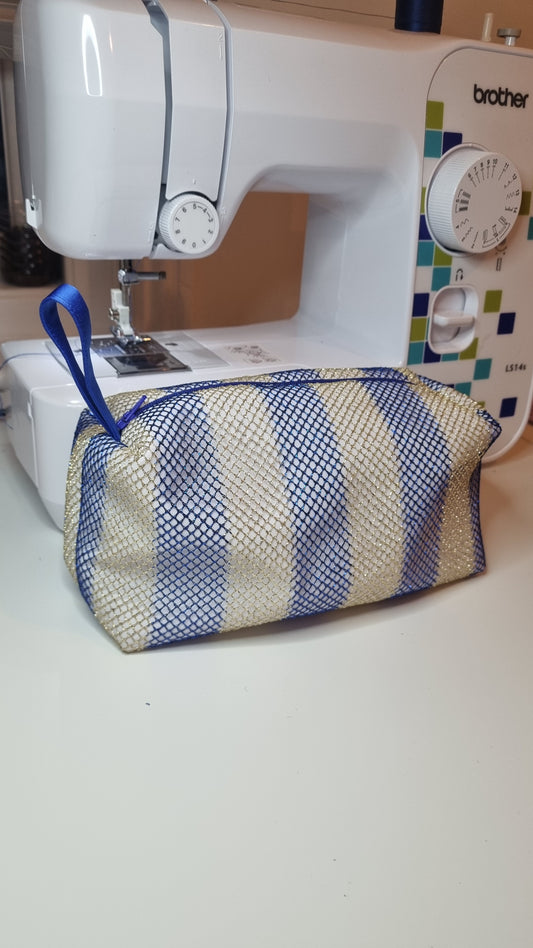 Cosmetic bag